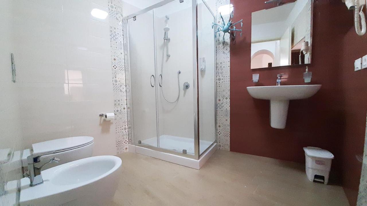 Corte Roma 148 * Syracuse